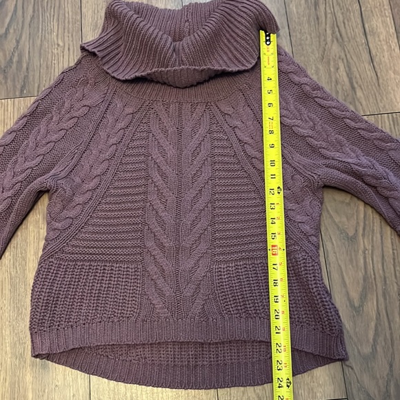 Express purple chunky turtleneck sweater size small - Picture 5 of 5